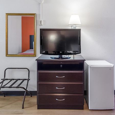Motel 6-Groton, Ct - Casinos Nearby Экстерьер фото